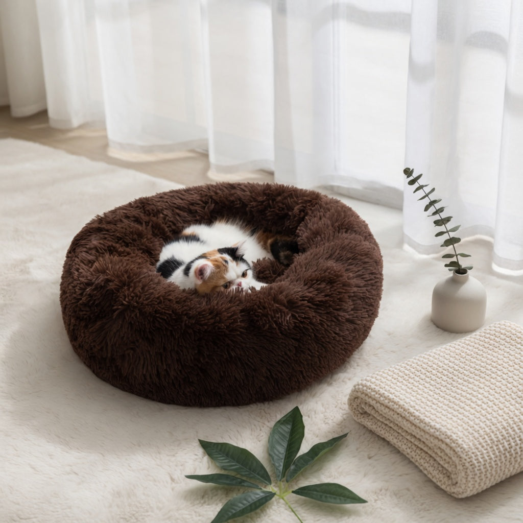 Raised donut edges for nesting